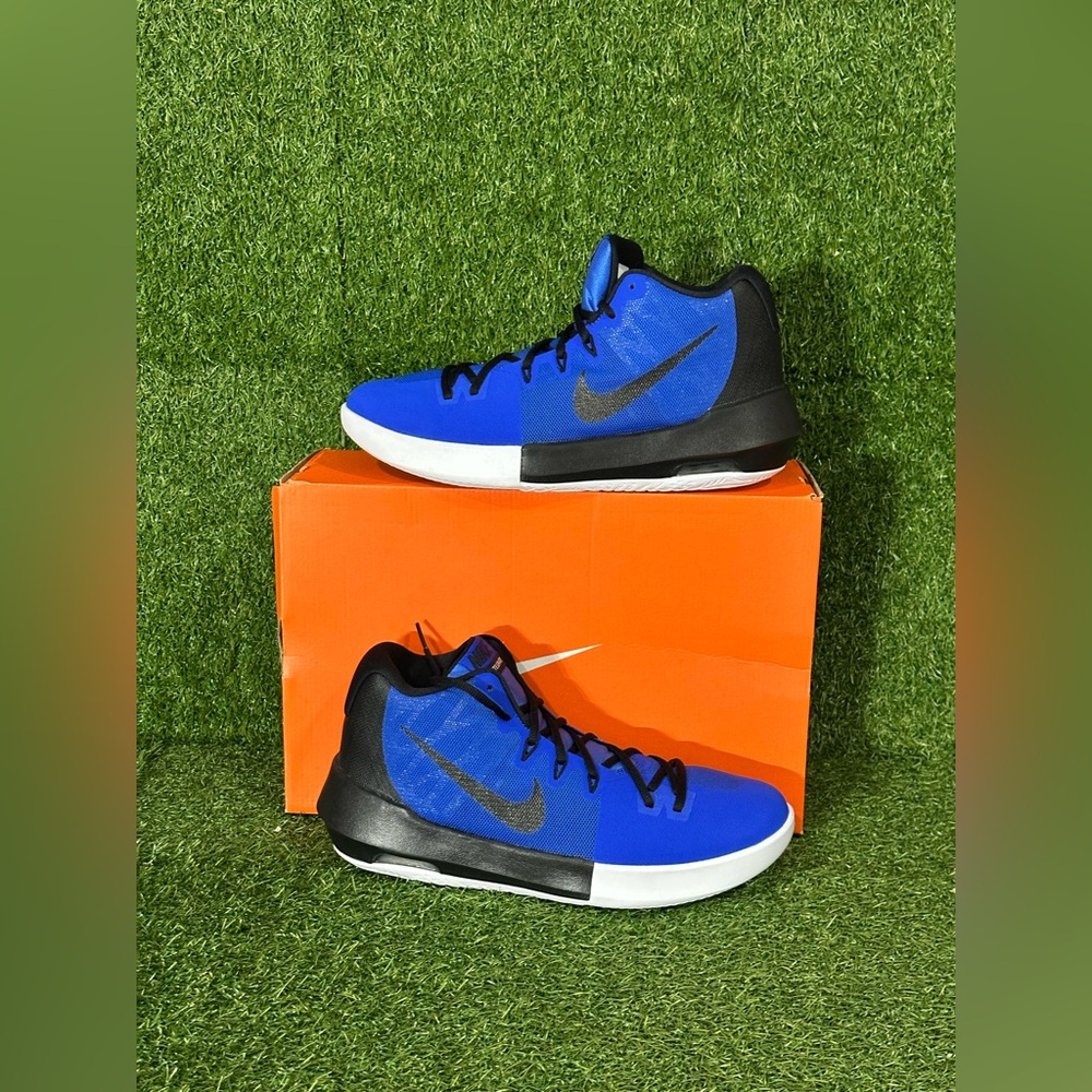 NIKE AIR INTEGRATE , SIZE 10.5 MENS, GAME ROYAL/ BLACK/ WHITE, BRAND NEW IN BOX